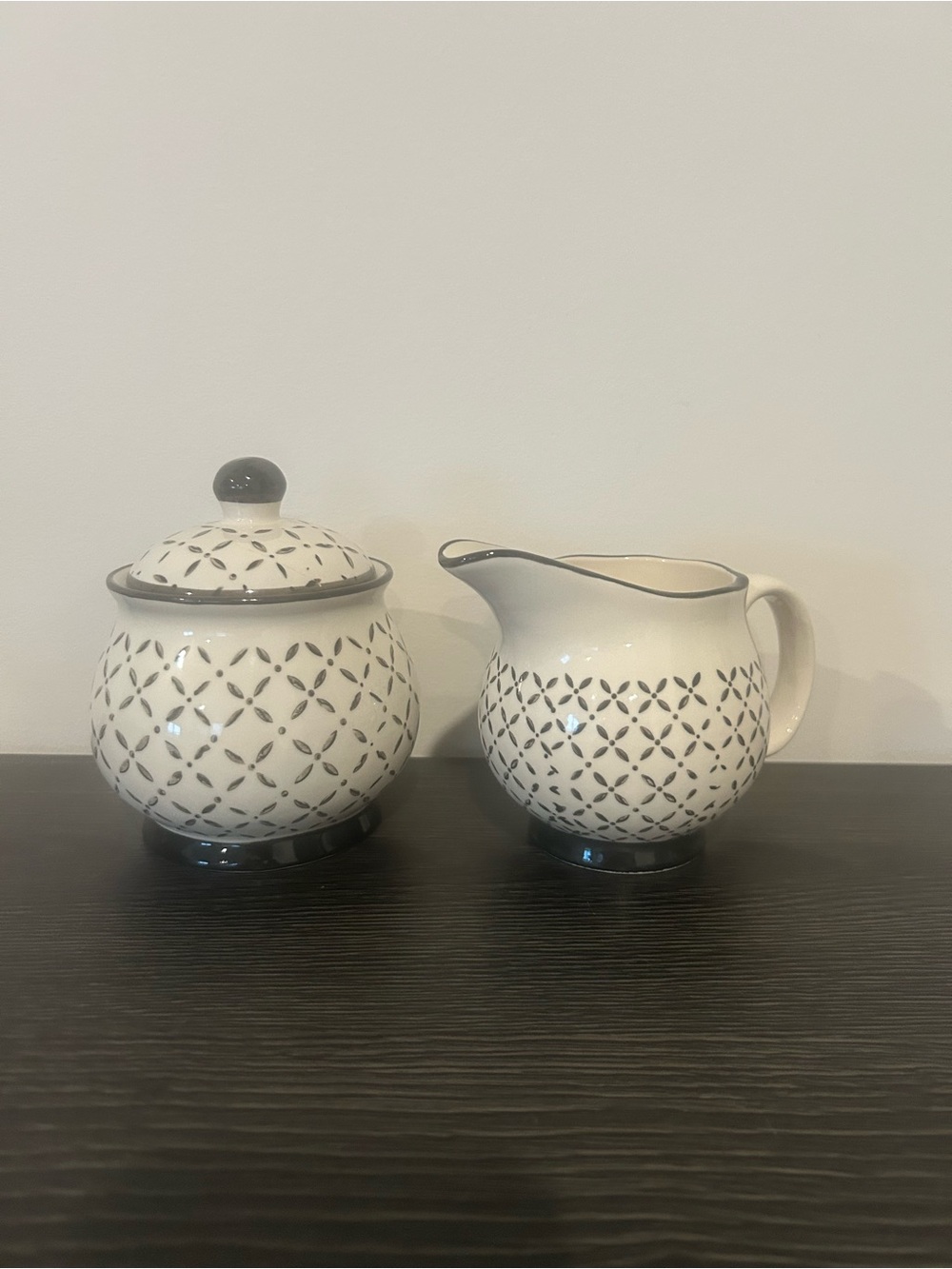 Black and white Ceramic Sugar Bowl and Creamer Set